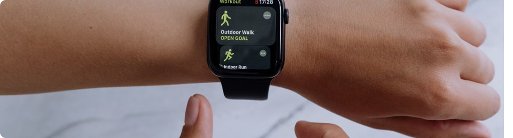 Apple Watch vs. Blood Tests: Why You Need Both to Optimize Your Health